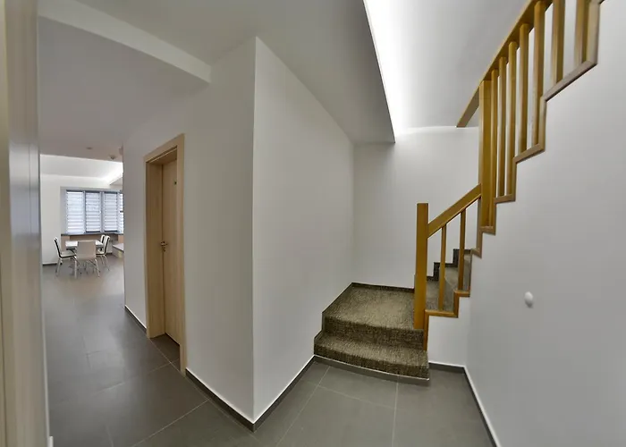 Apartment Oneclickrent_04 - Smart House